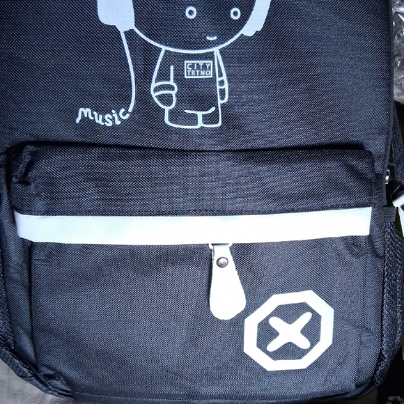 YOU GET BOTH.Stylish Black Backpack with Graphic Design NWOT - Picture 8 of 11